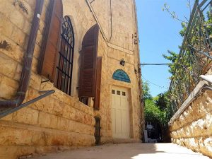 סיור עצמאי בשכונת טלביה בירושלים