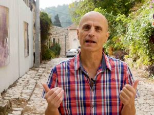 סיור עצמאי בראש פינה